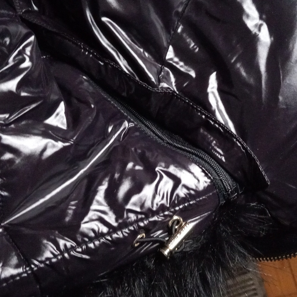 Michael Kors puff coat black with faux fur zippered hood.  Med. NEW - Picture 7 of 13